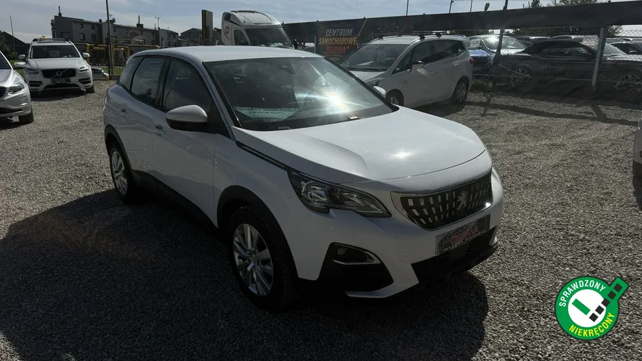 PEUGEOT 3008 -