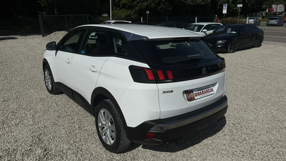 PEUGEOT 3008 -