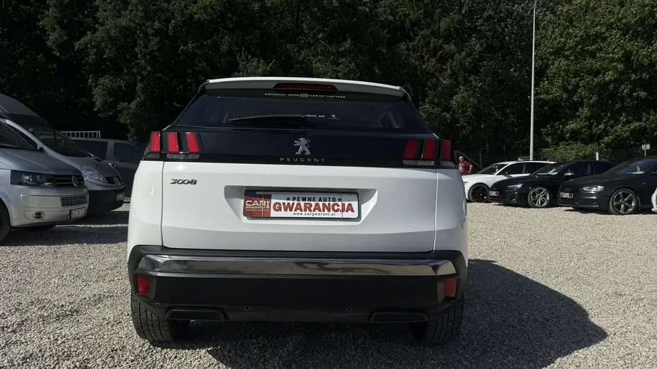 PEUGEOT 3008 -