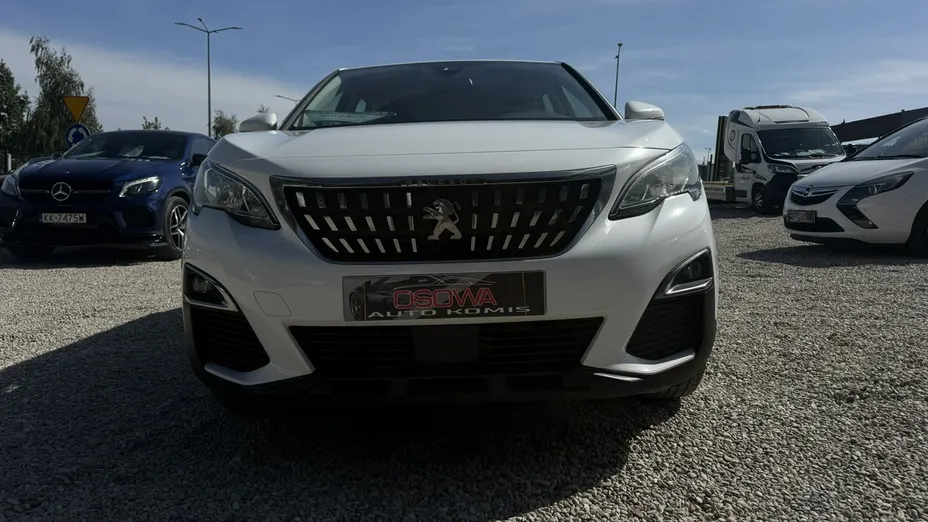 PEUGEOT 3008 -
