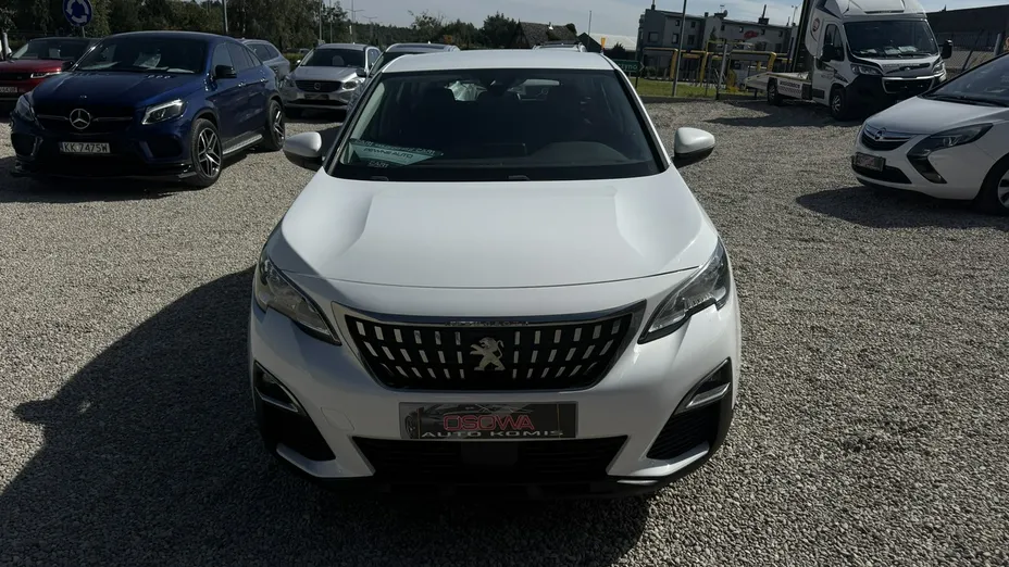 PEUGEOT 3008 -