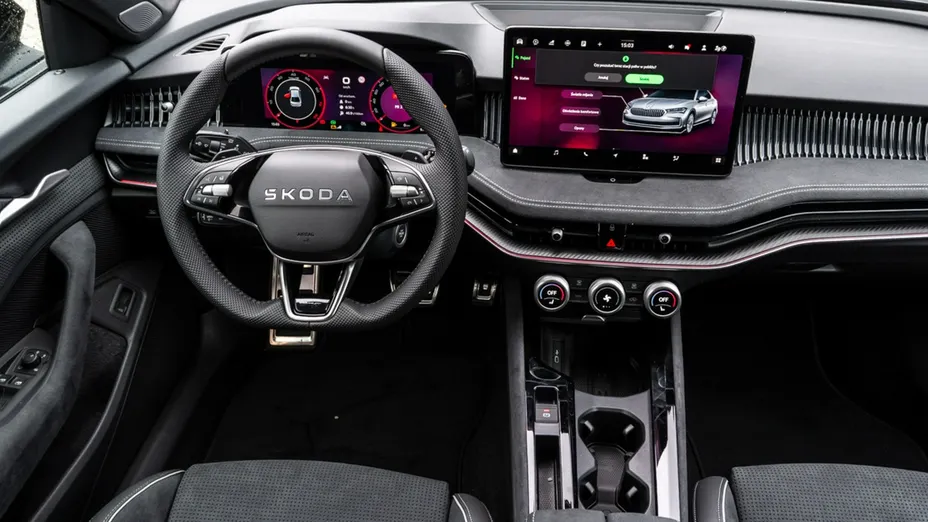 SKODA Superb -