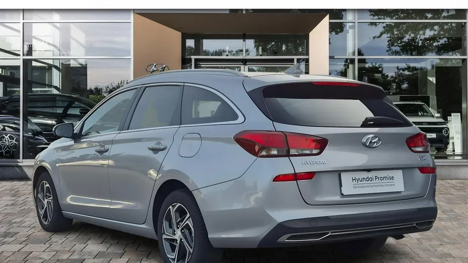 HYUNDAI i30 -