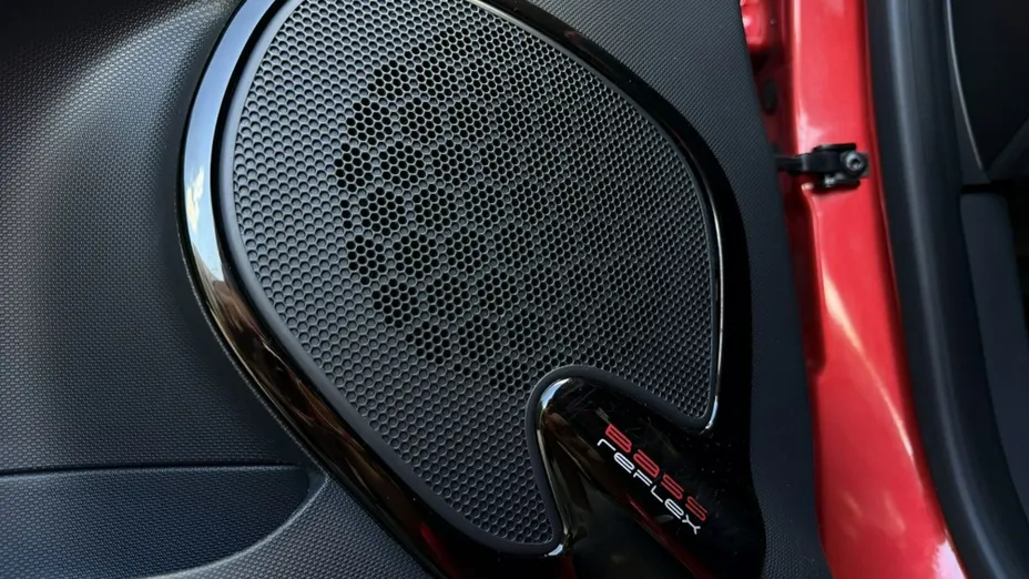 RENAULT Clio -