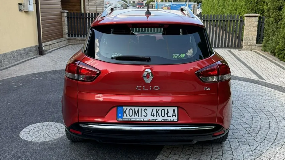 RENAULT Clio -