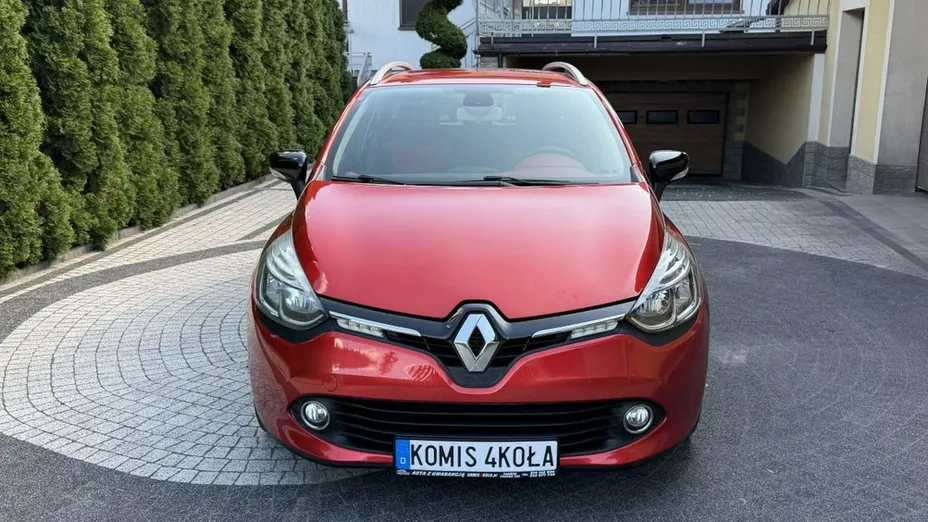 RENAULT Clio -