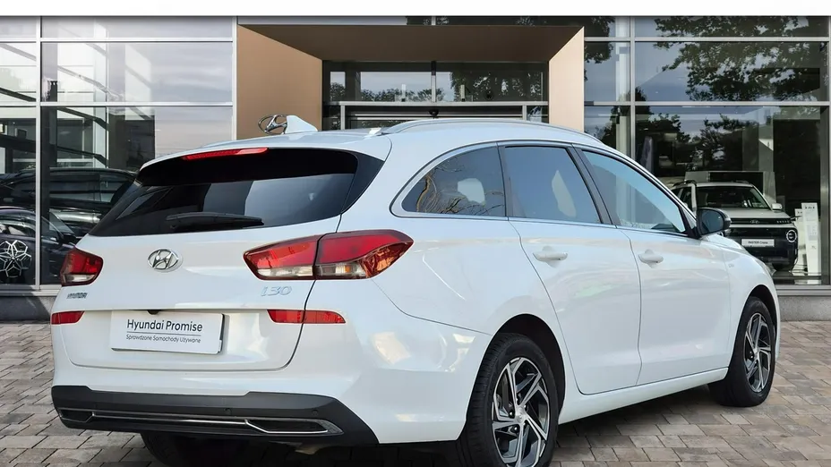 HYUNDAI i30 -