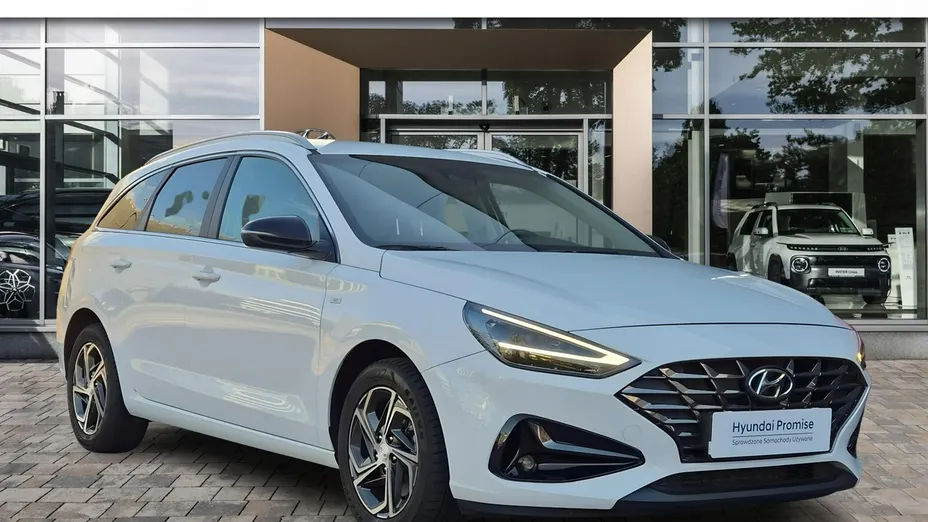 HYUNDAI i30 -