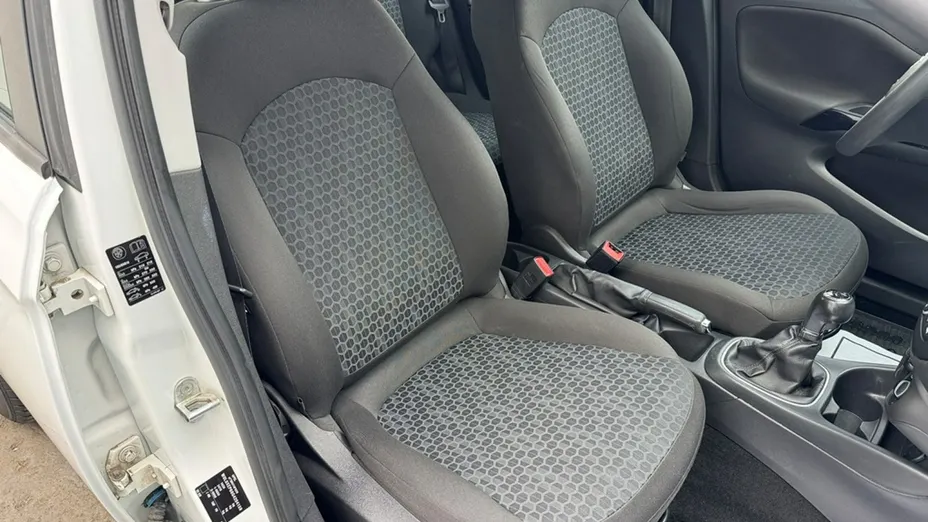 OPEL Corsa -