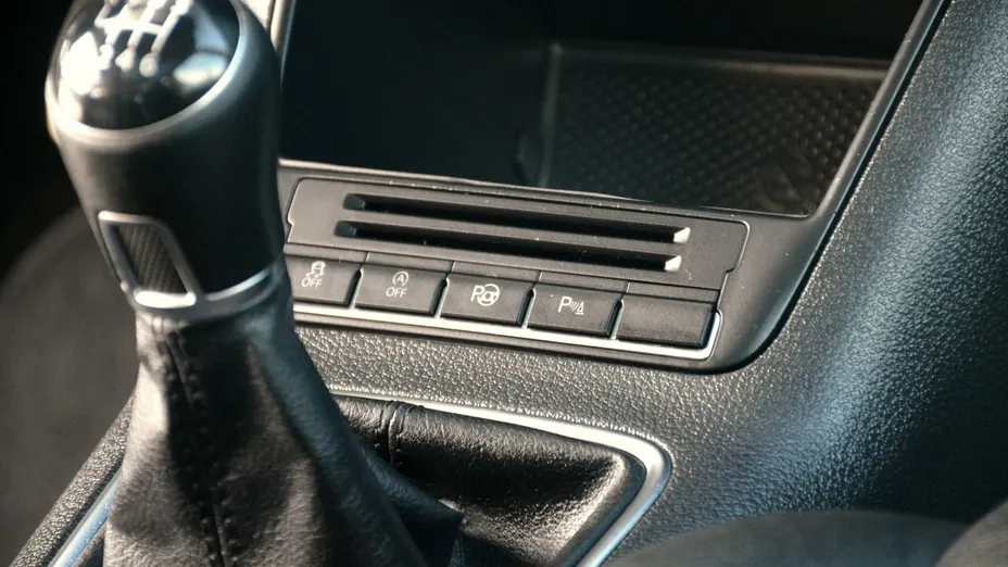 VOLKSWAGEN Tiguan -