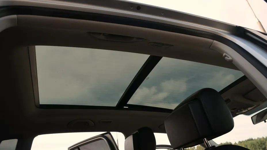 VOLKSWAGEN Tiguan -