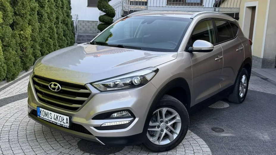 HYUNDAI Tucson -