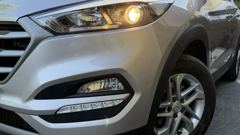 HYUNDAI Tucson -