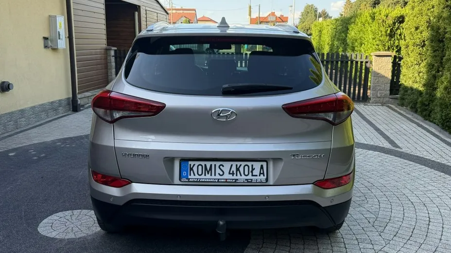 HYUNDAI Tucson -