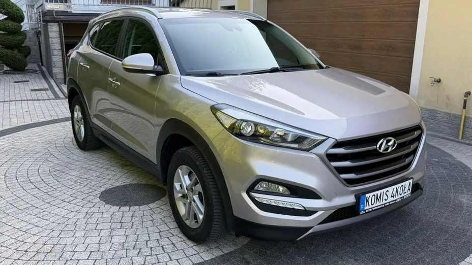 HYUNDAI Tucson -