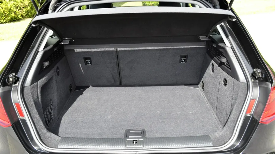 AUDI A3 Sportback -