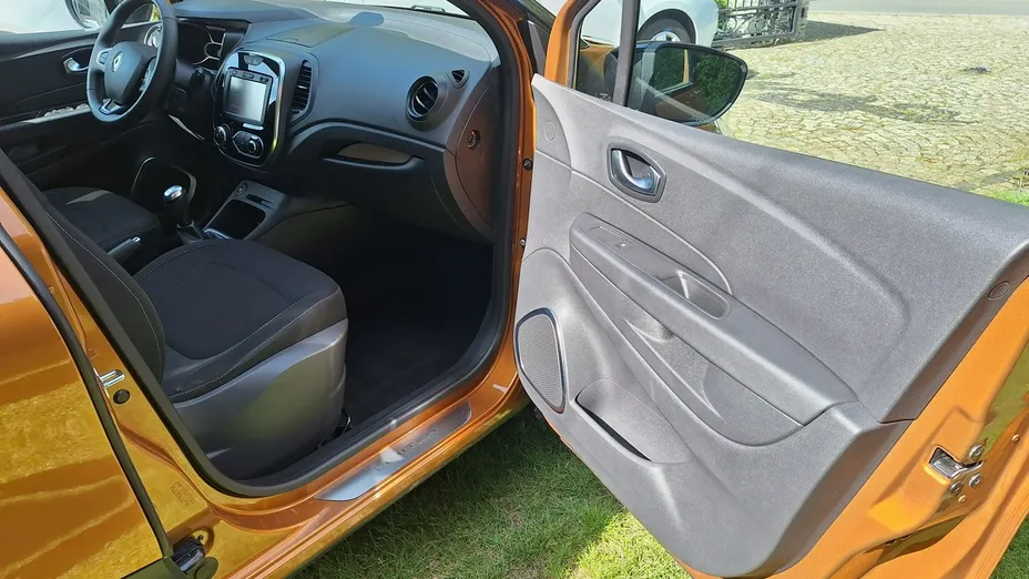 RENAULT Captur -