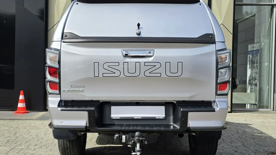 ISUZU D-Max -