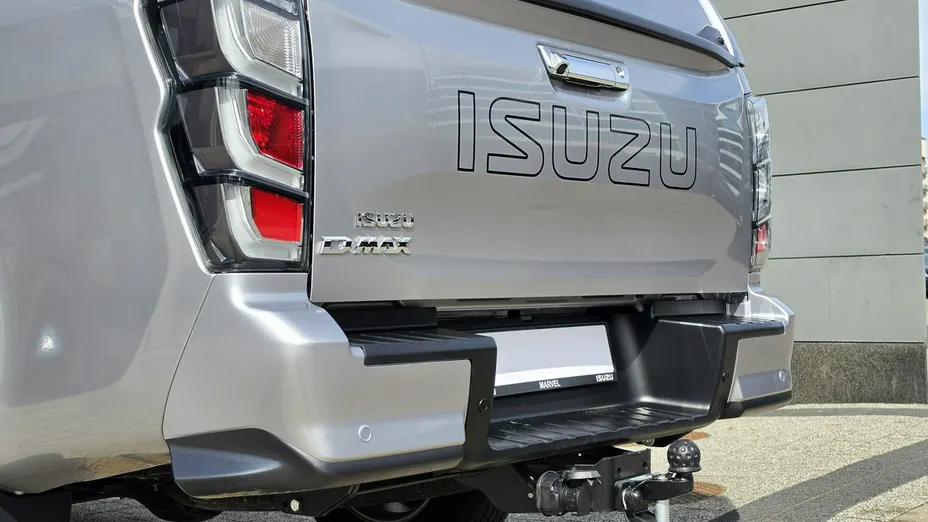 ISUZU D-Max -
