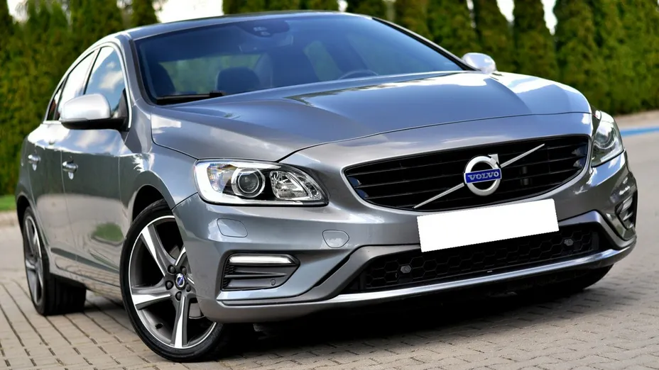 VOLVO S60 -