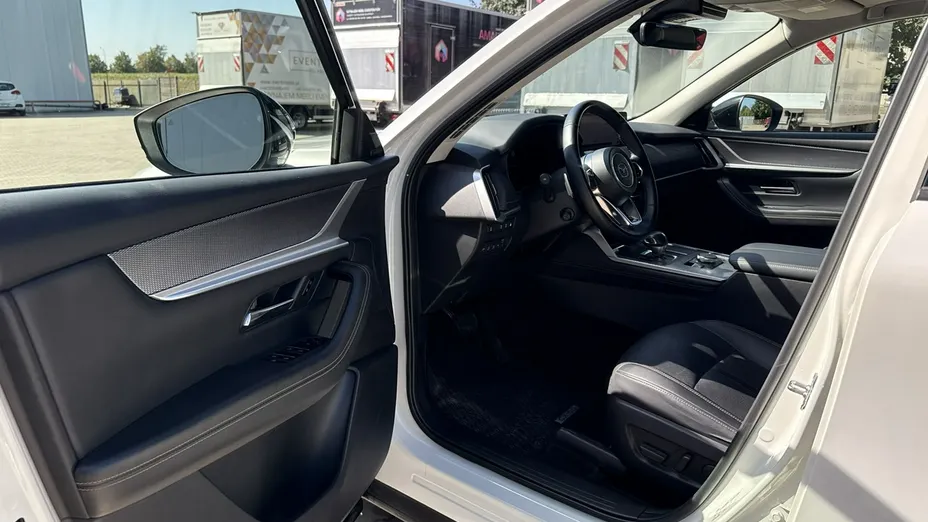 MAZDA CX-60 -