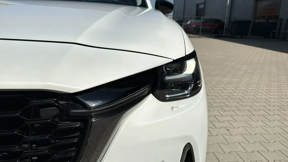 MAZDA CX-60 -