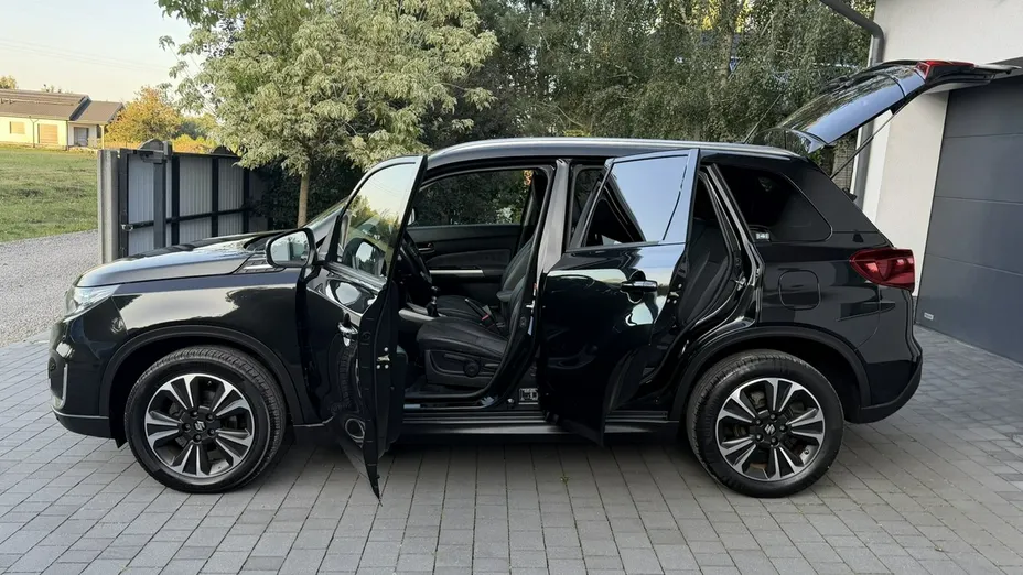 SUZUKI Vitara -