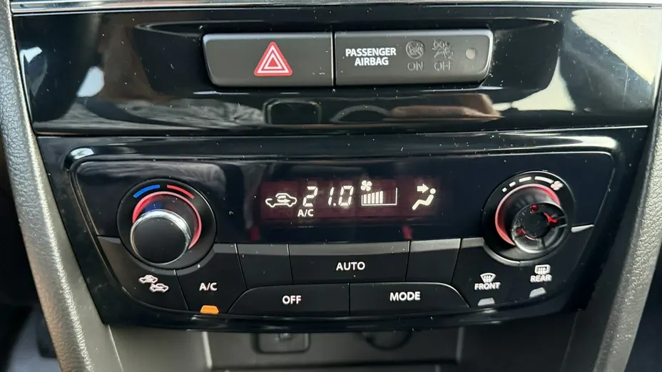 SUZUKI Vitara -