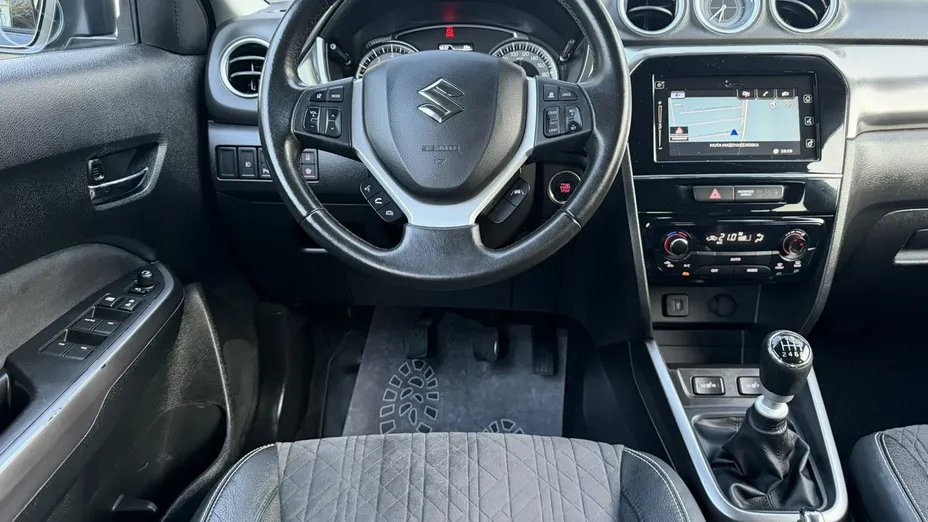 SUZUKI Vitara -