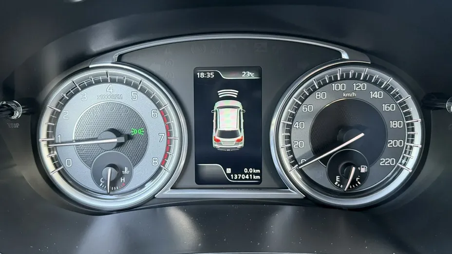 SUZUKI Vitara -