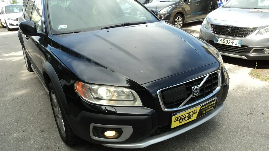 VOLVO XC70 -