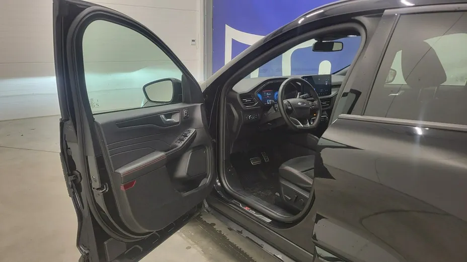 FORD Kuga -