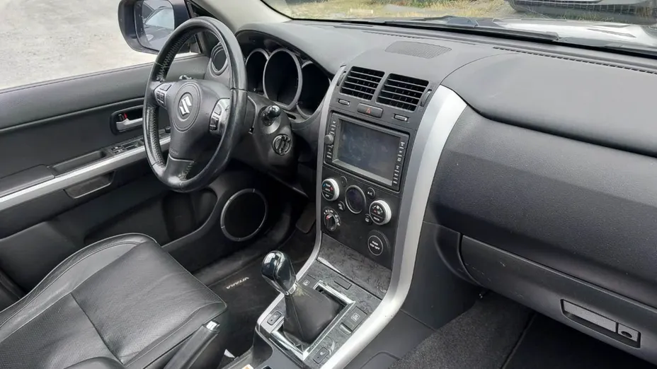 SUZUKI Grand Vitara -