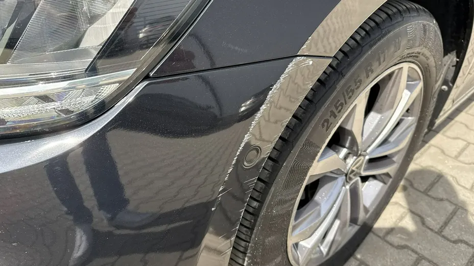 VOLKSWAGEN Passat -