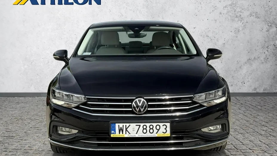 VOLKSWAGEN Passat -