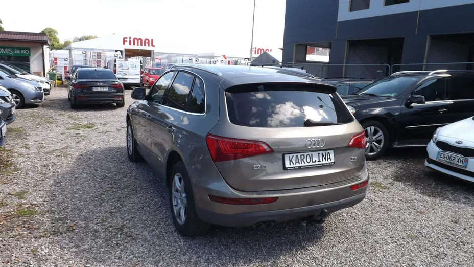 AUDI Q5 -
