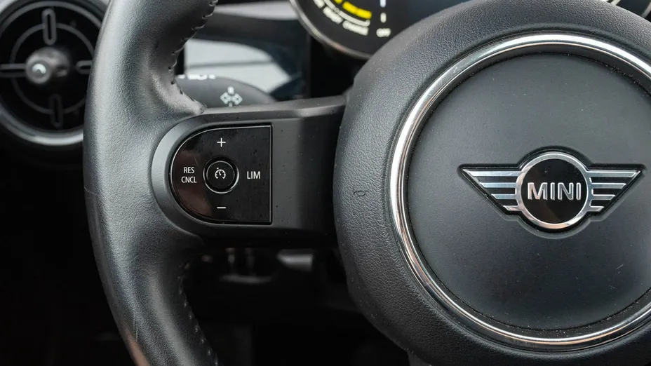 MINI Cooper -