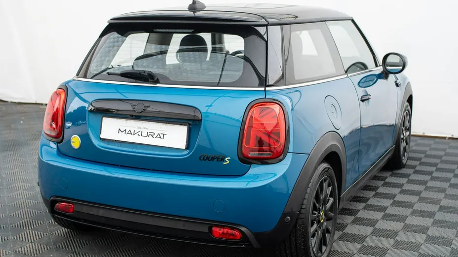 MINI Cooper -