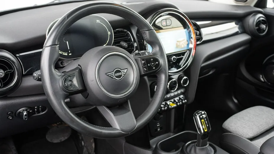 MINI Cooper -