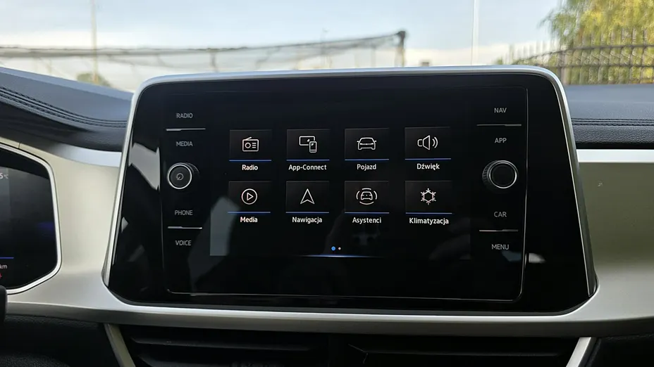 VOLKSWAGEN T-ROC -