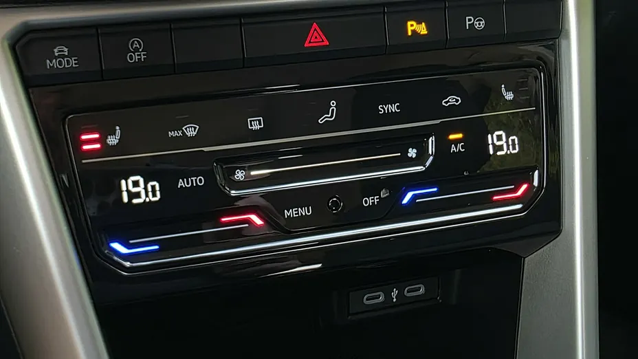 VOLKSWAGEN T-ROC -