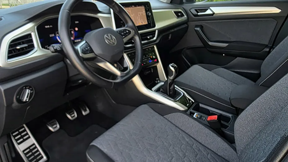 VOLKSWAGEN T-ROC -