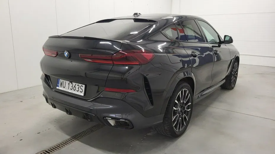 BMW X6 -