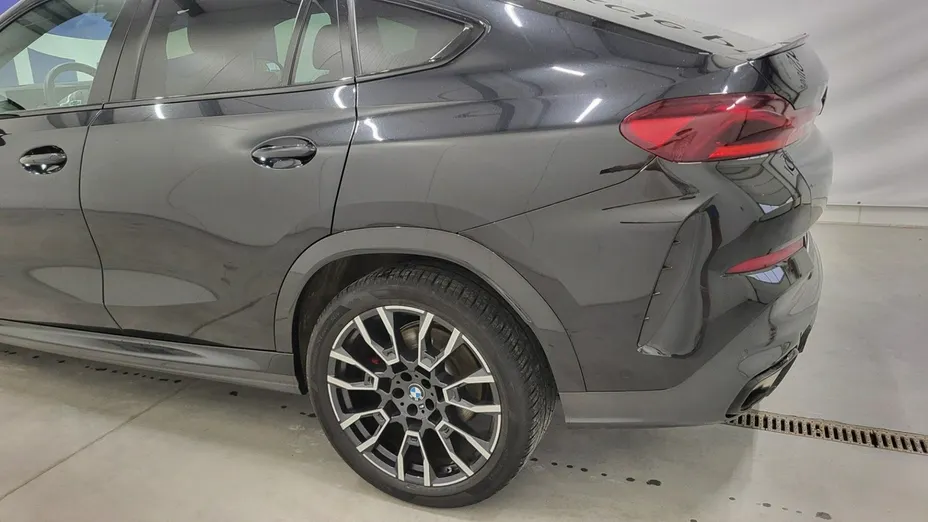 BMW X6 -