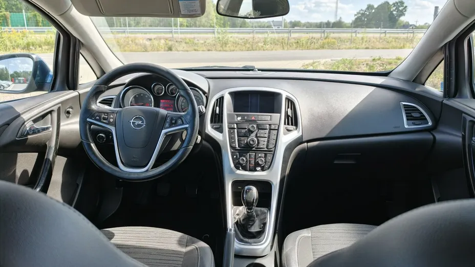 OPEL Astra -