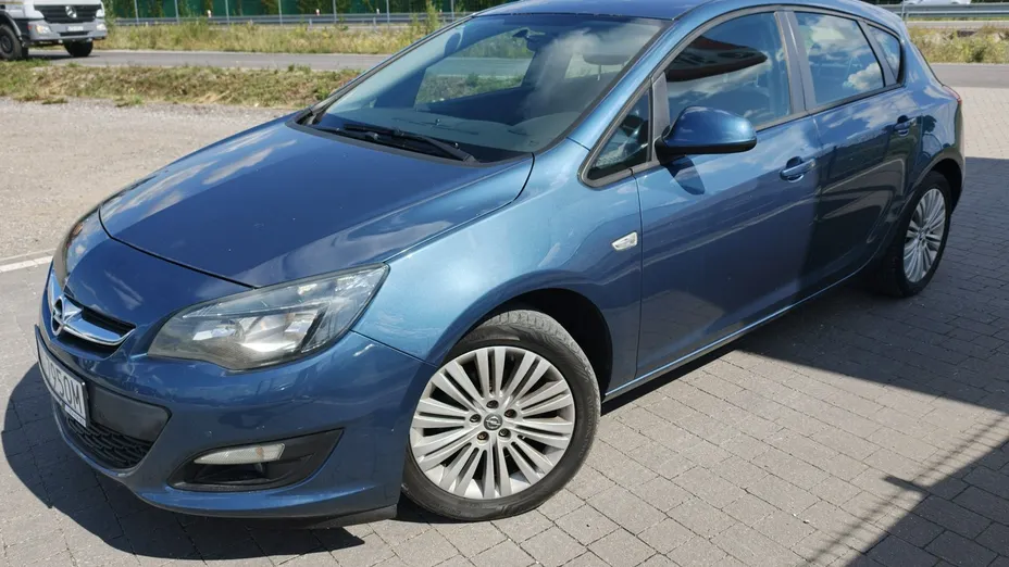 OPEL Astra -