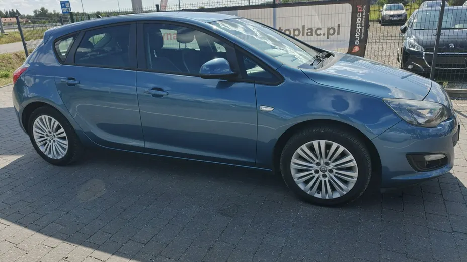 OPEL Astra -