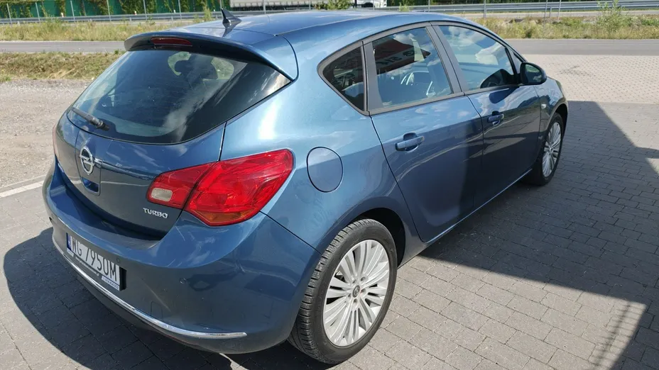 OPEL Astra -