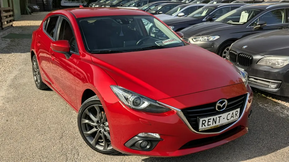 MAZDA 3 -