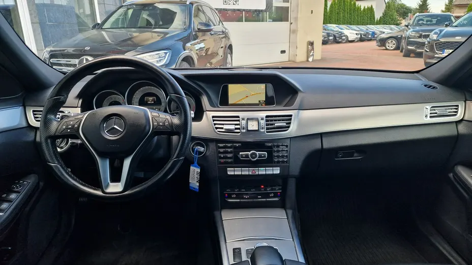 MERCEDES-BENZ E Klasa -